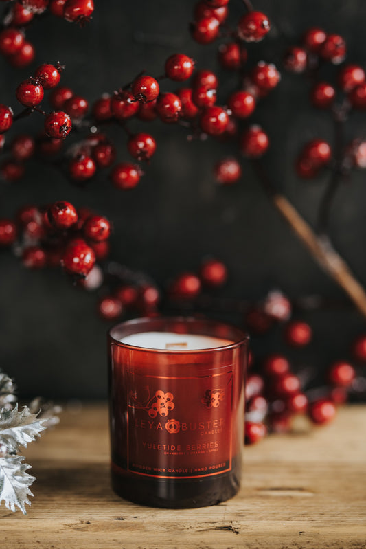 Yuletide Berries - Wooden Wick Candle