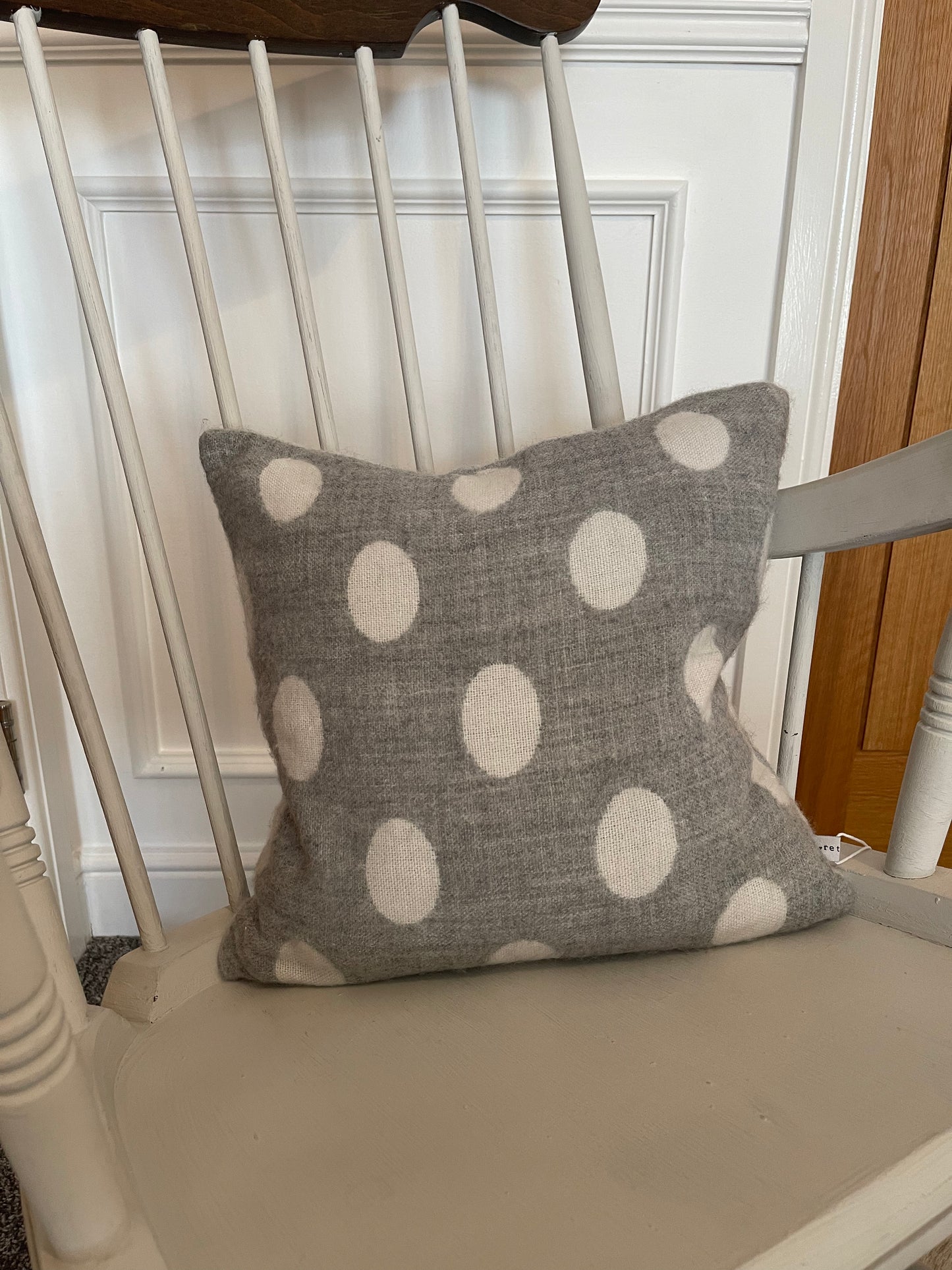 Grey & White Dotted 2way Cushion